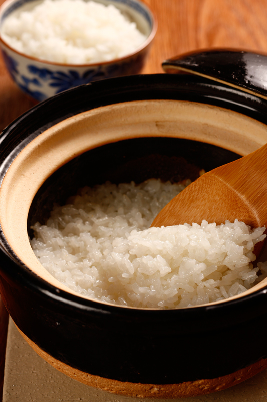 かまど炊きを再現できる土鍋「伊賀焼かまどさん」