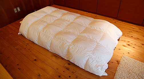 【送料無料】極上の眠りを誘う最高品質「石田屋オリジナル 羽毛布団」