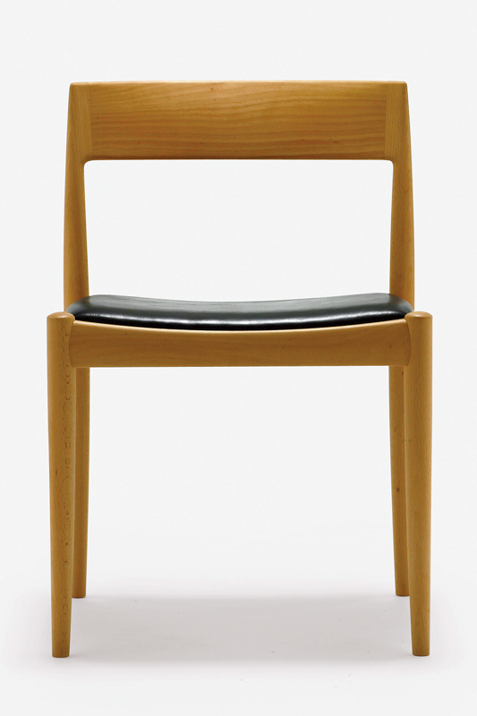 宮崎椅子製作所　日本人の体型に合わせた「#4110チェア(カイ・クリスチャンセン デザイン)」