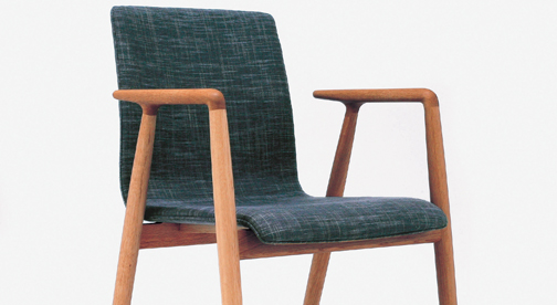 宮崎椅子製作所　座と背は一体型「GINA/ジーナチェア(村澤一晃デザイン)」