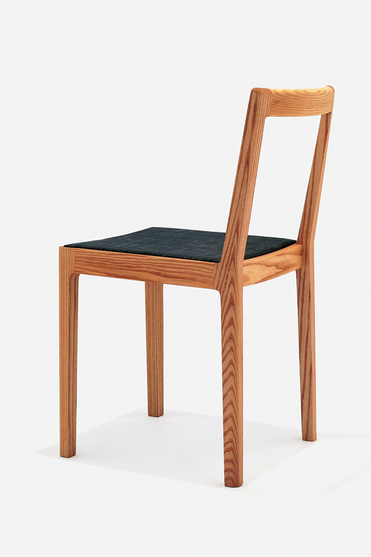 宮崎椅子製作所　美しいシンプル!「R+R/アールプラスアールチェア(小泉誠デザイン)」